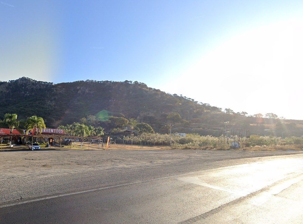 Lote comercial em Bosques de la Primavera, Zapopan, foto 6 de 7