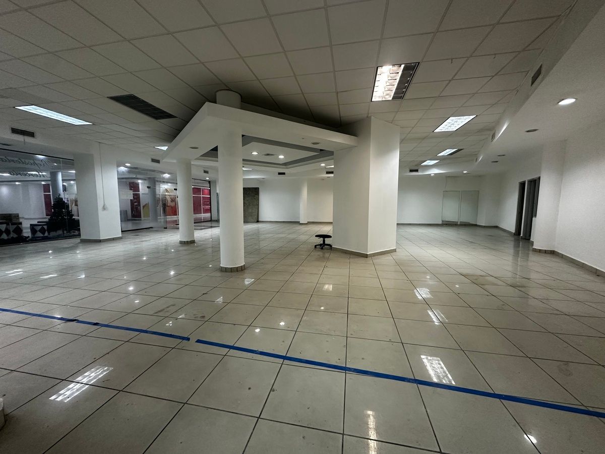 Local ideal para tienda, call center, oficinas o Play Ground!, foto 1 de 6