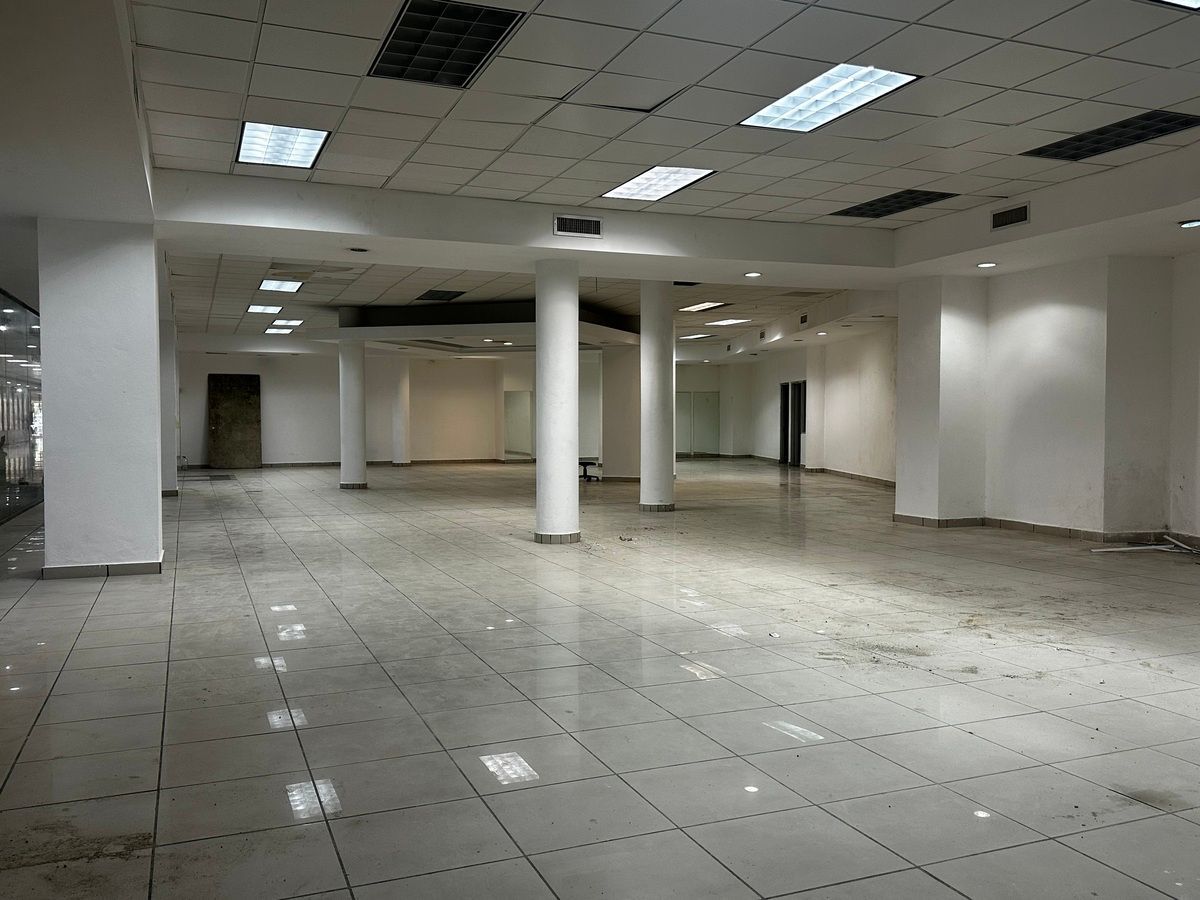 Local Comercial en Ensanche Naco, Santo Domingo Centro (Distrito Nacional), foto 2 de 6