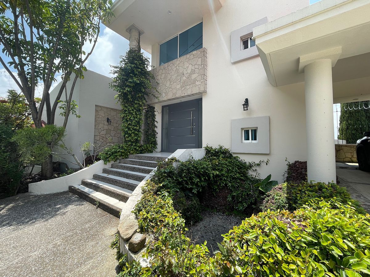 CASA EN VENTA EN EL PALOMAR, foto 1 de 33