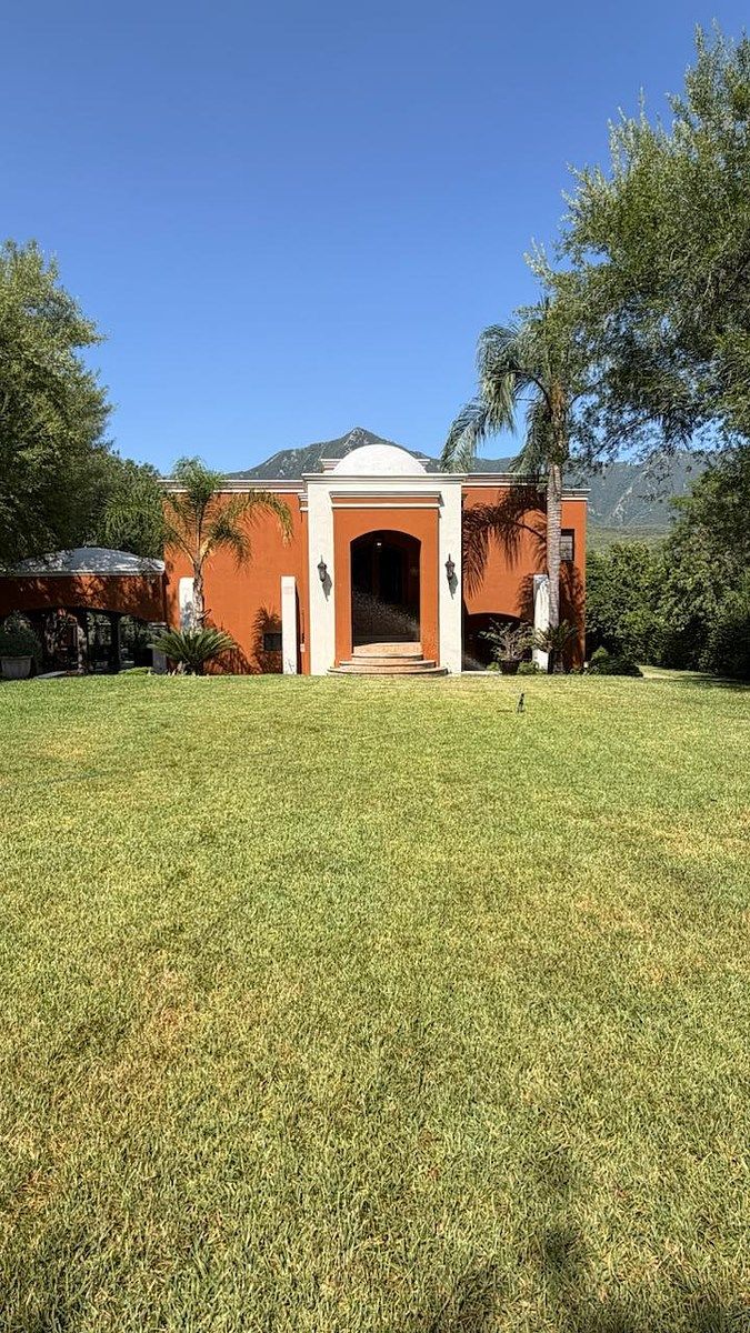 Casa em Los Cavazos, Santiago, foto 2 de 37