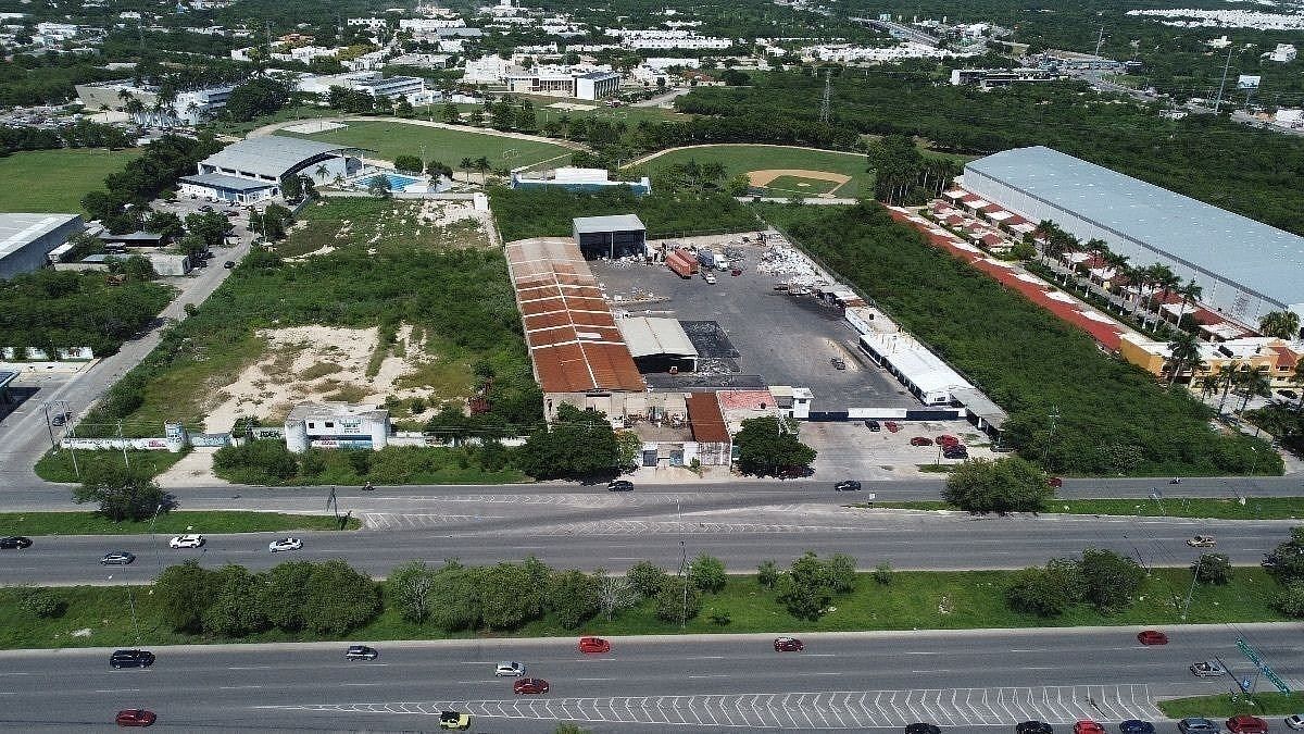 Lote comercial em Cholul, Mérida, foto 3 de 9