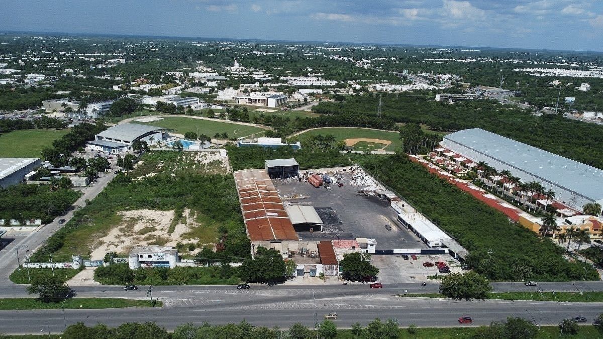 Lote comercial em Cholul, Mérida, foto 6 de 9