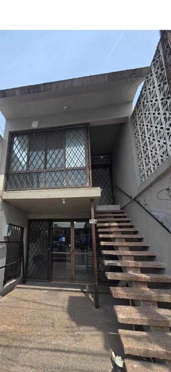 Local u Oficina en Renta sobre Av. Las Américas, Guadalupe | 95 m², foto 1 de 4