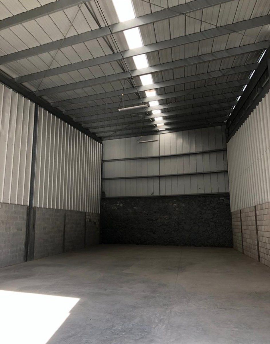 200m2 warehouse for rent. San Pedrito Peñuelas, photo 1 of 3