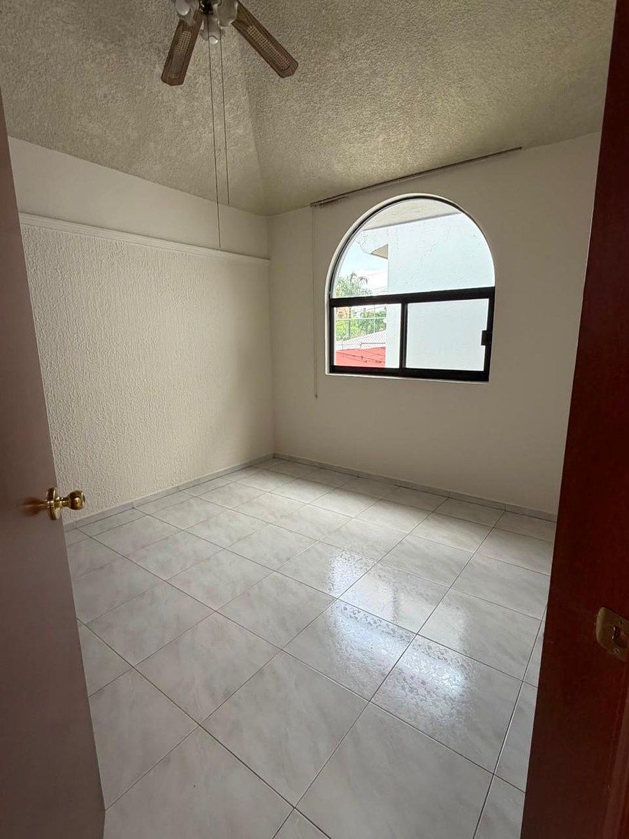 Casa em Jardines de Guadalupe, Guadalajara, foto 16 de 21