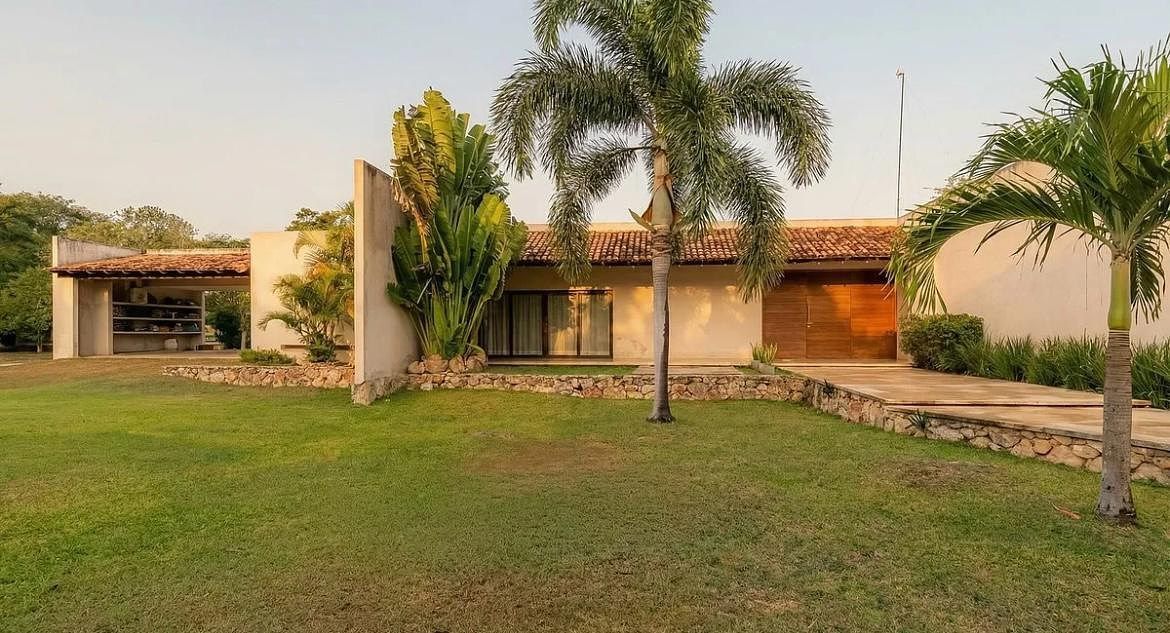 Venta de terreno con dos hermosas residencias de una planta en Tekat Yucatán, foto 1 de 41