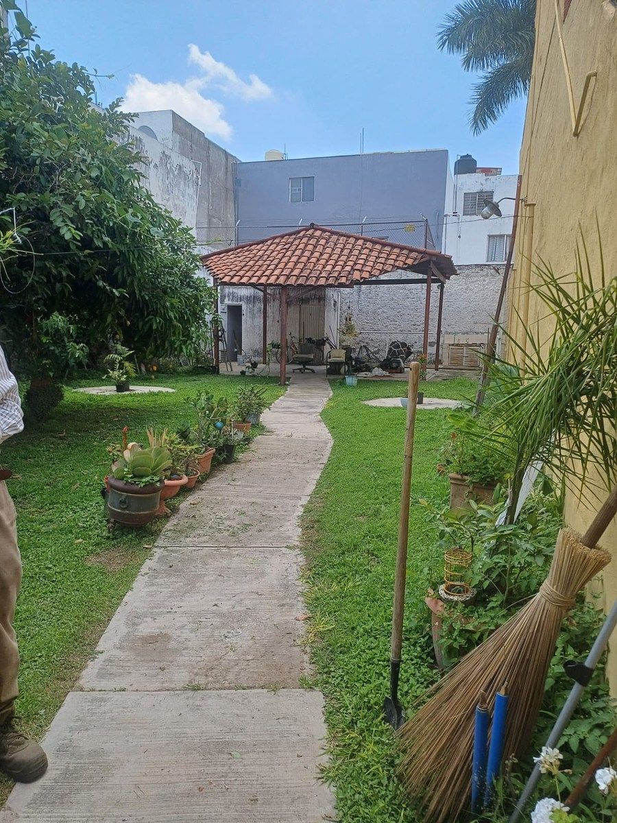 Jardín, foto 2 de 8