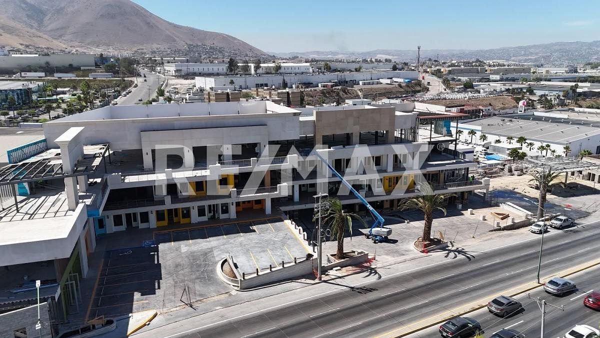 Local comercial en Loma Dorada, Tijuana, foto 7 de 8