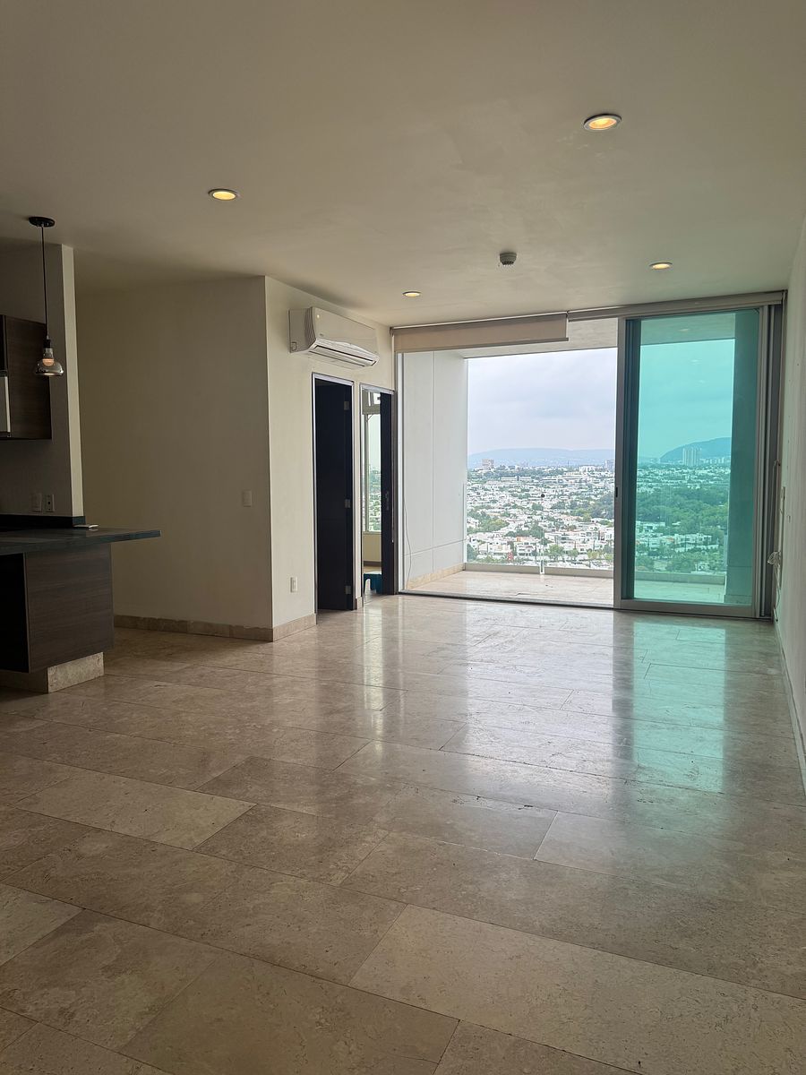 Departamento en Renta, Zona Puerta de Hierro| Excelente ubicación y vista, foto 1 de 12