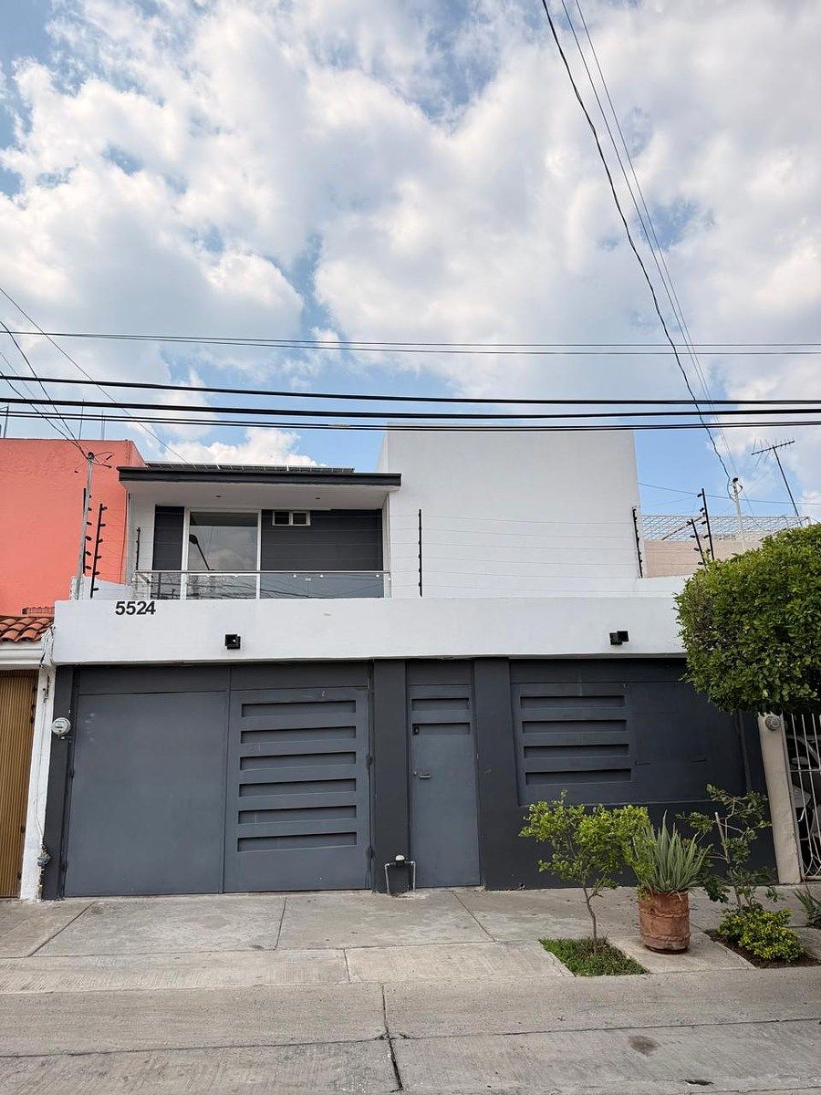 CASA EN VENTA EN LA ESTANCIA, foto 1 de 30