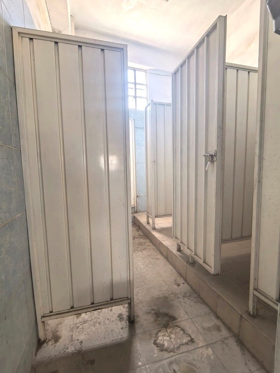 BAÑOS GENERALES, foto 7 de 16