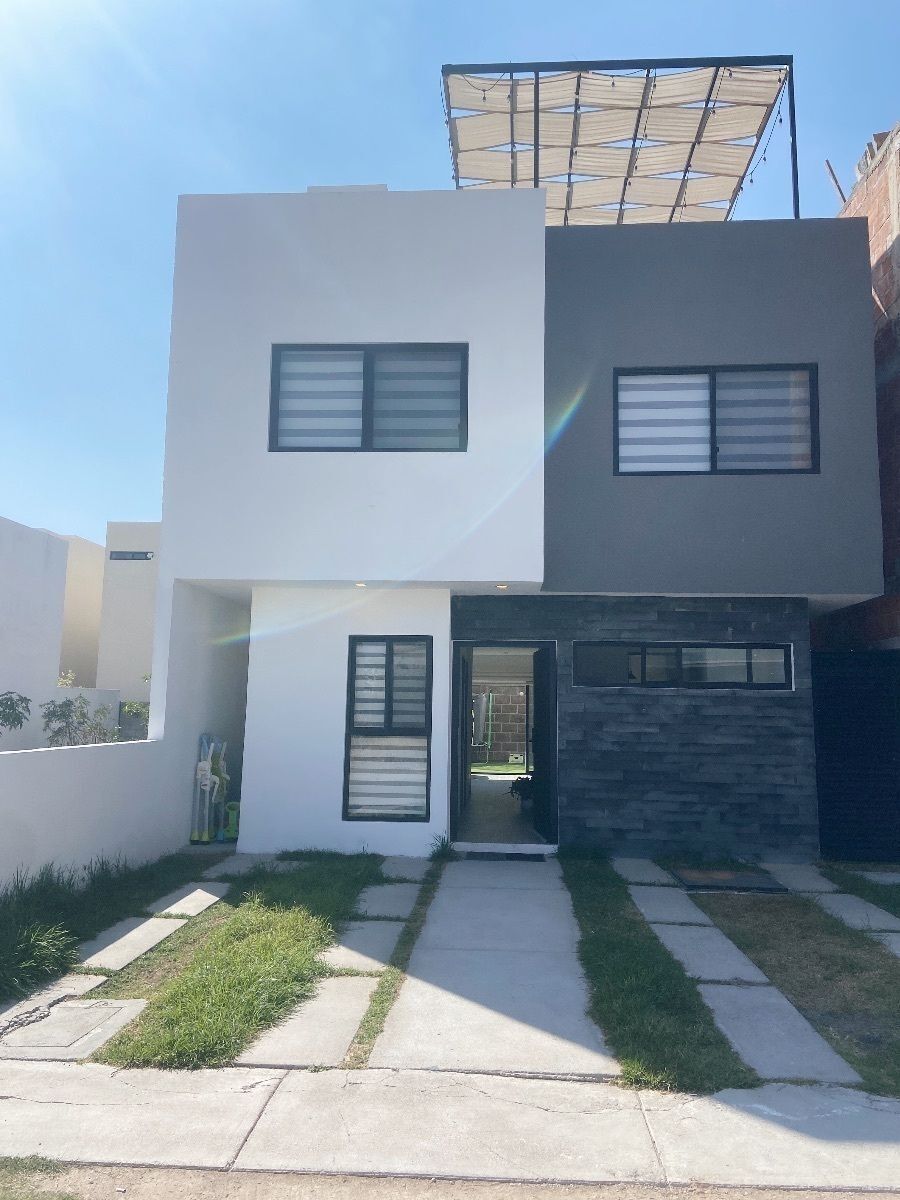 Casa à Venda em Altos Juriquilla (CONS), foto 1 de 19