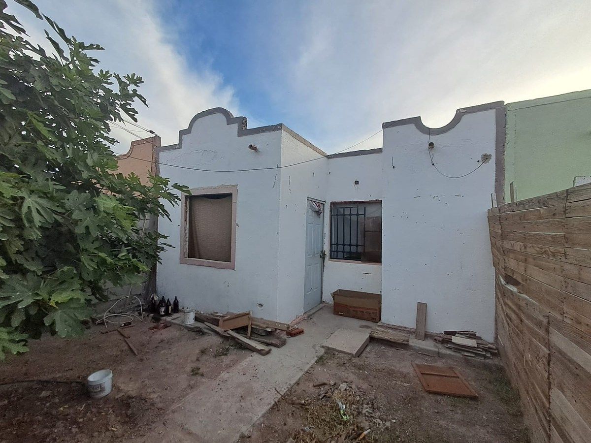 REMODELING, SUNKEN PARK, GOMEZ PALACIO, photo 1 of 1