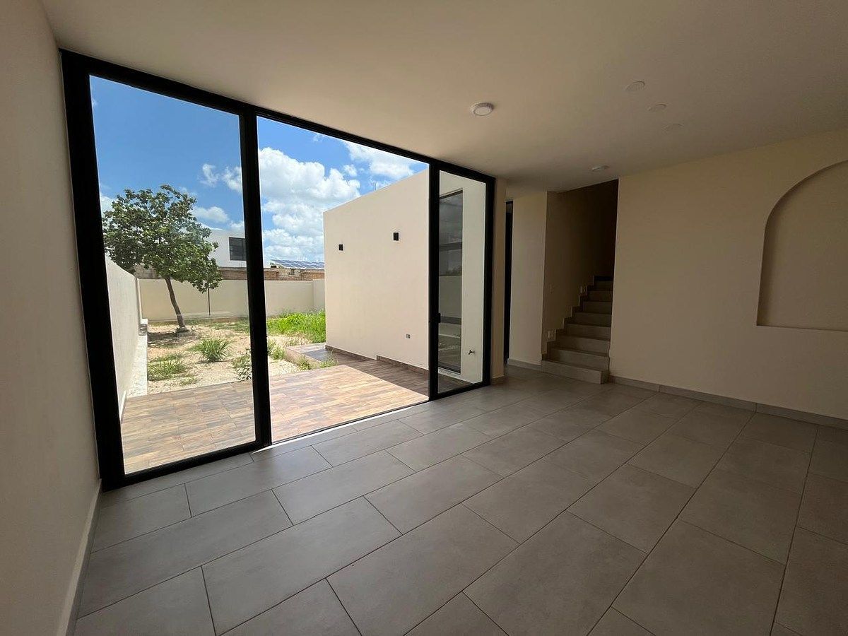 House in Gated Community in Bosques de Conkal, Conkal, photo 4 of 15