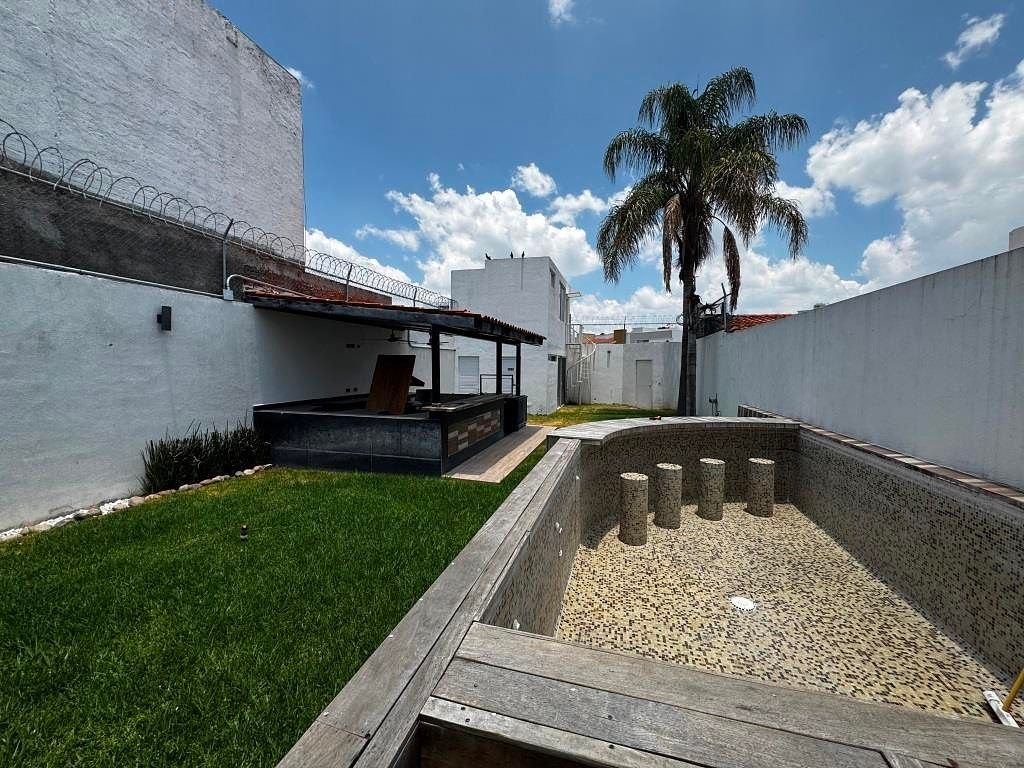 Casa en renta en Aguascalientes con alberca, Fracc Viña Antigua, foto 1 de 20