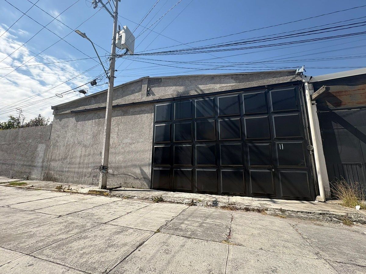 Rentó bodega en la Nueva Oxtotitlan, foto 1 de 9