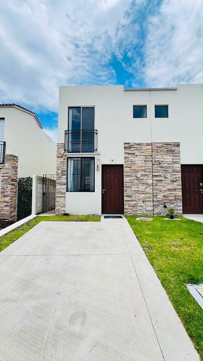 CASA EN VENTA CAPITAL SUR, foto 1 de 25