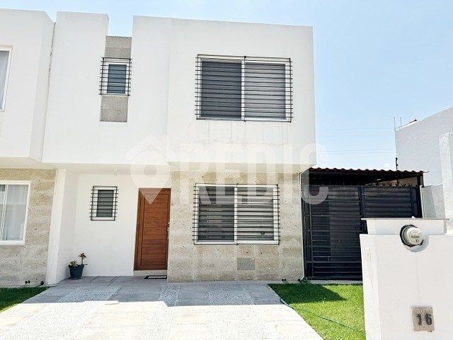 CASA EN RENTA EN TRES CANTOS CON 3 HAB. Y JACUZZI, foto 1 de 18