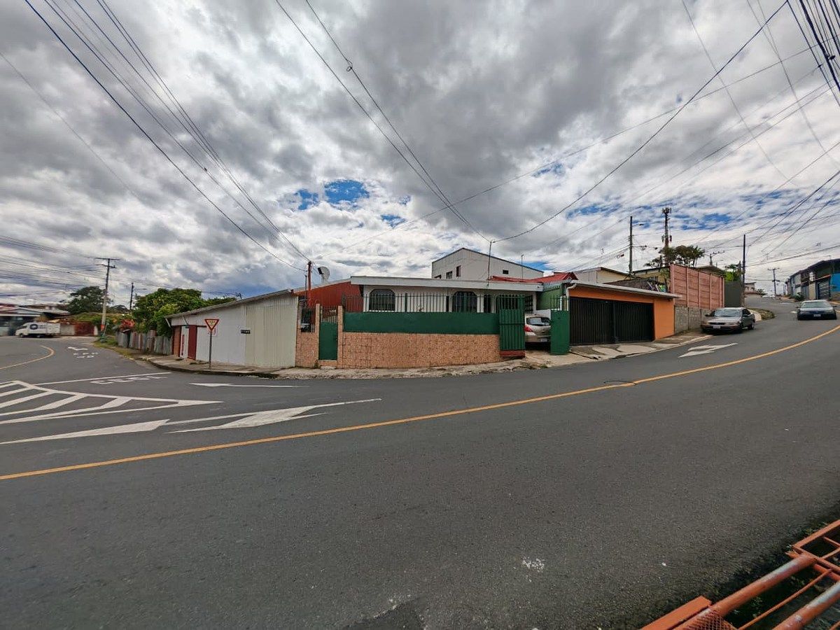 Venta de lote de 453 m² con alta densidad en San Antonio de Coronado, foto 1 de 7