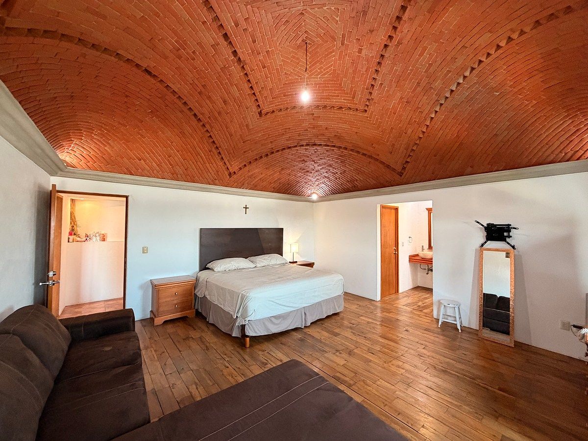 House in Lomas de Cortes, Cuernavaca, photo 13 of 48