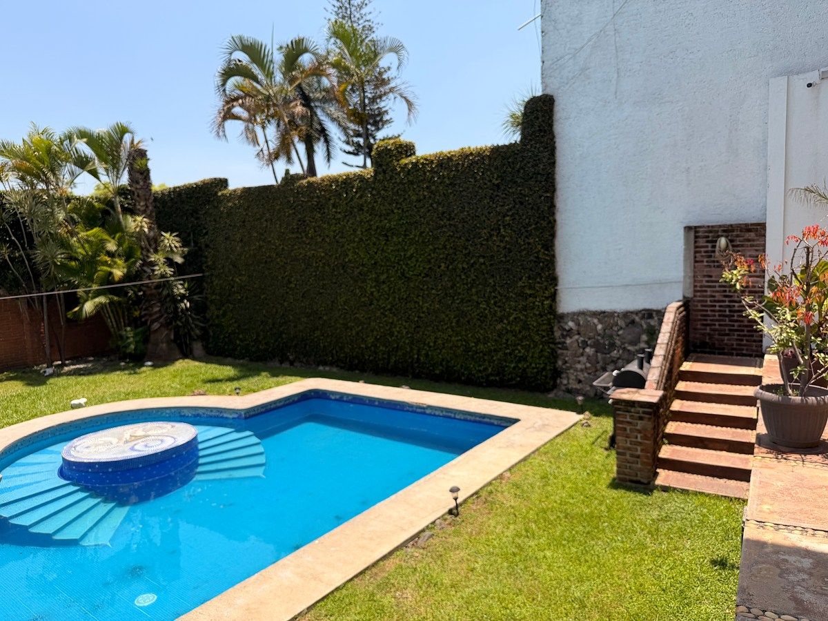 House in Lomas de Cortes, Cuernavaca, photo 39 of 48