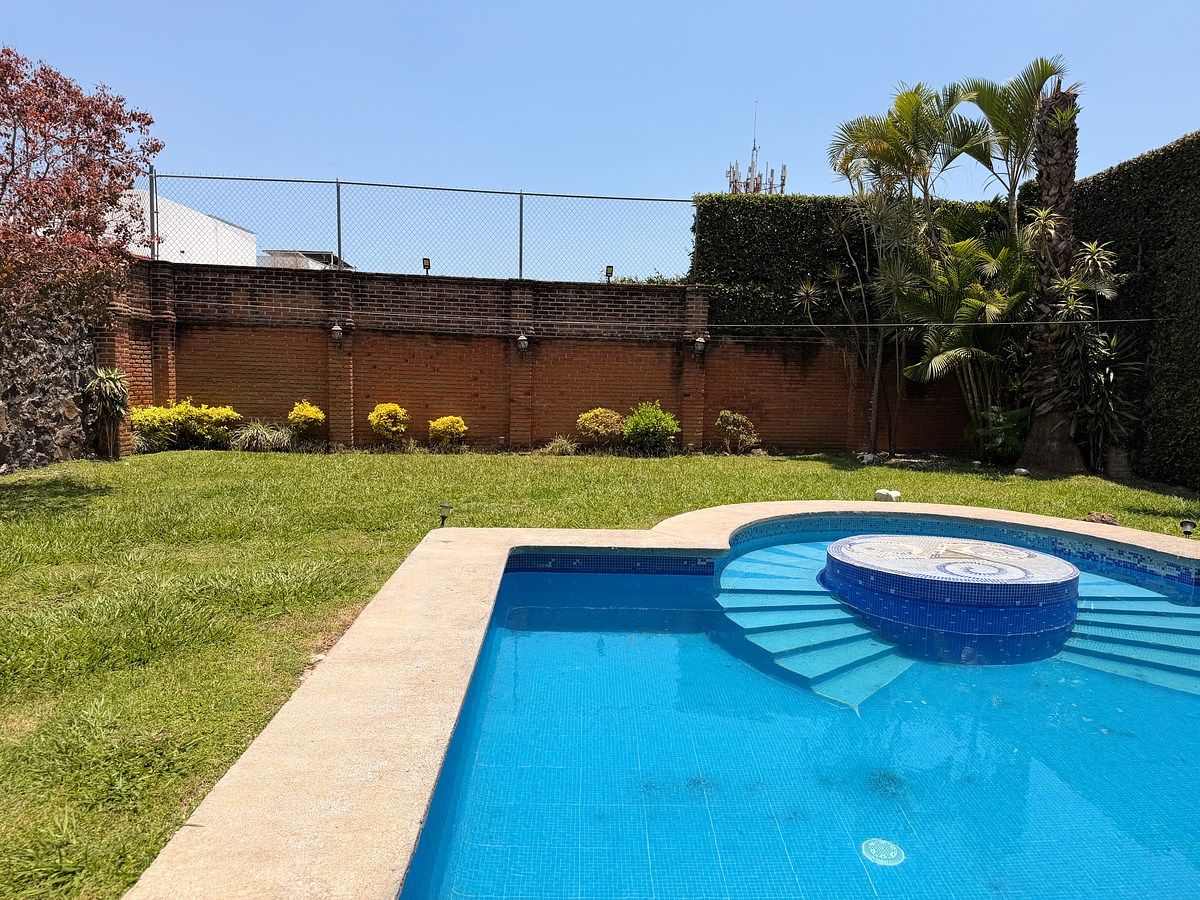 House in Lomas de Cortes, Cuernavaca, photo 40 of 48