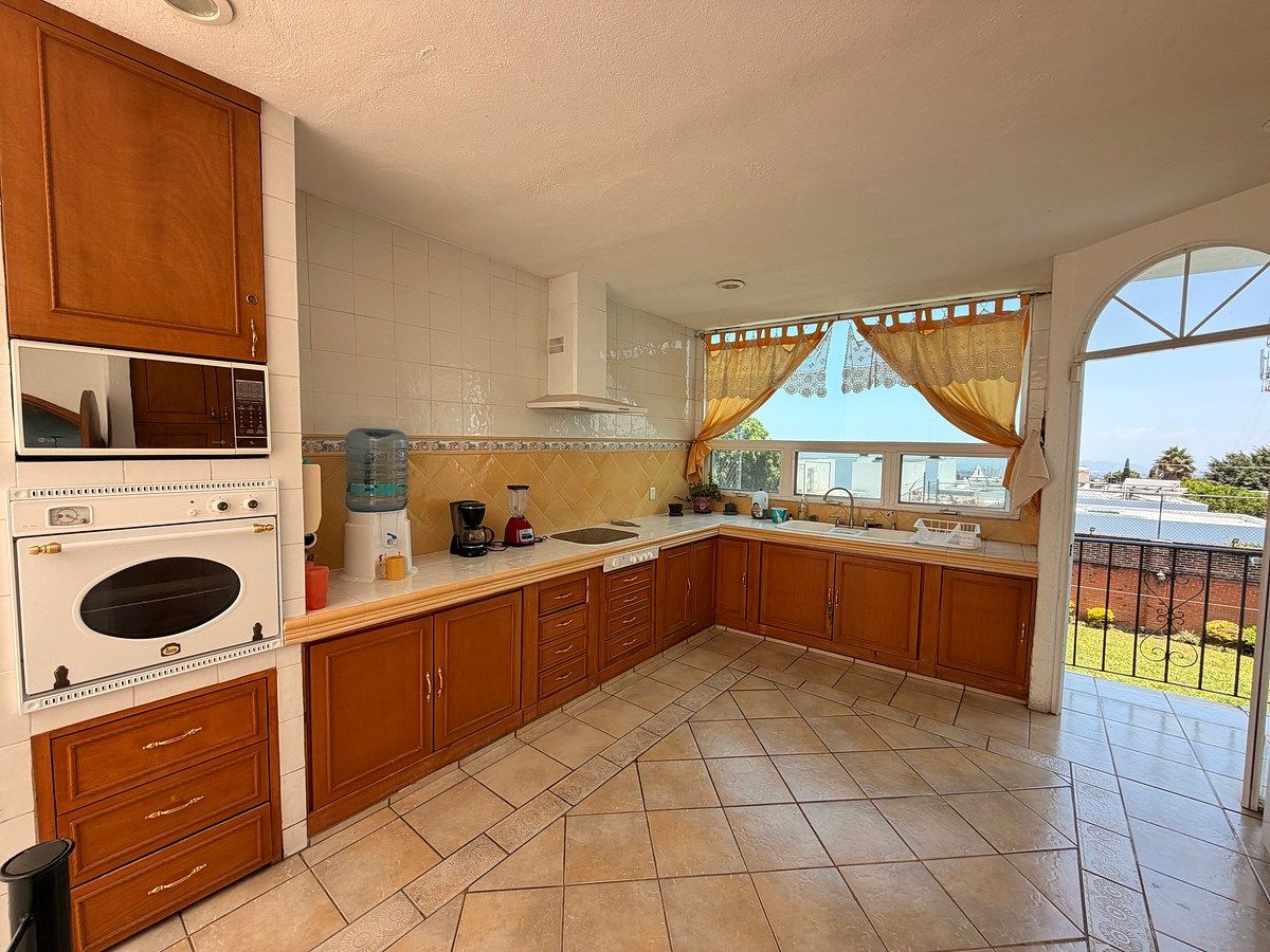 House in Lomas de Cortes, Cuernavaca, photo 46 of 48