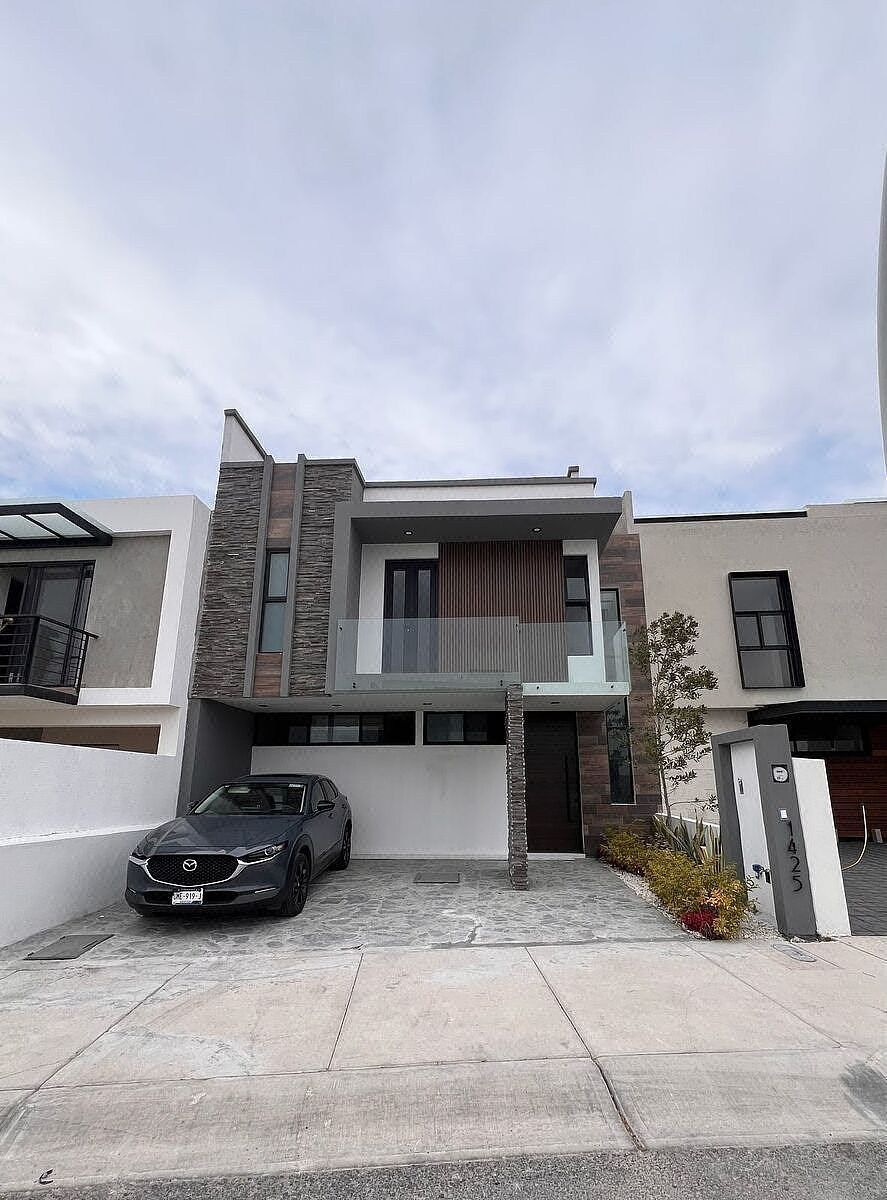 Casa moderna en venta  con roof garden y recámara en planta baja., foto 1 de 11