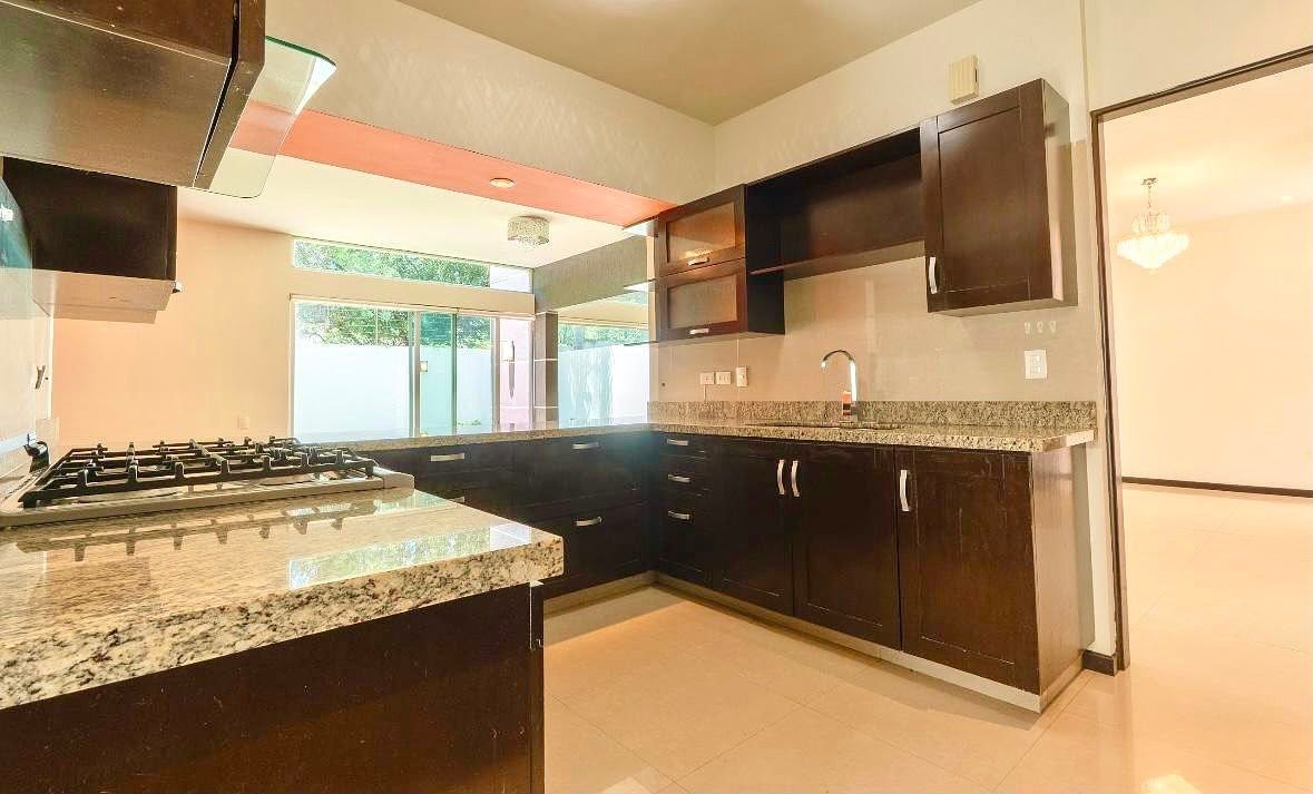 Casa em Bosques del Vergel, Monterrey, foto 4 de 20