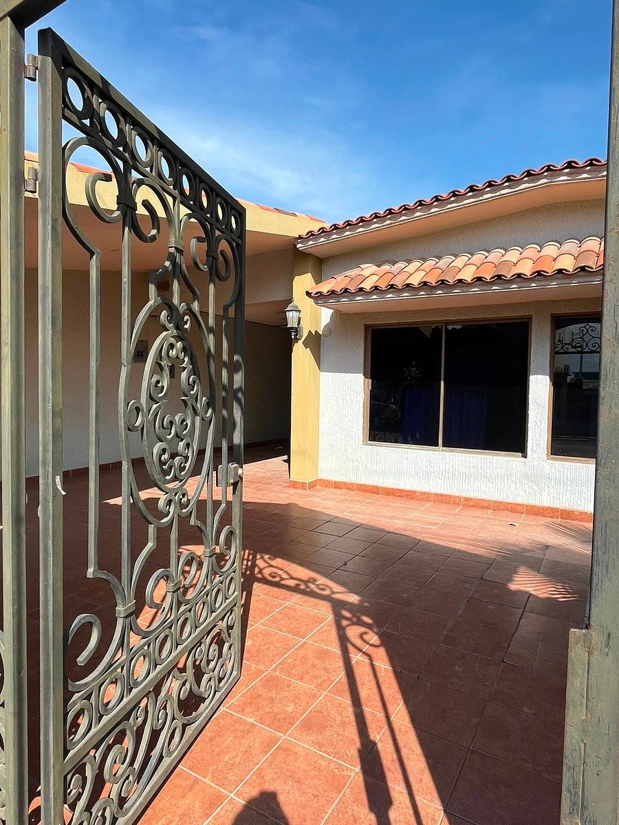 Casa em Pueblo Nuevo, La Paz, foto 2 de 25
