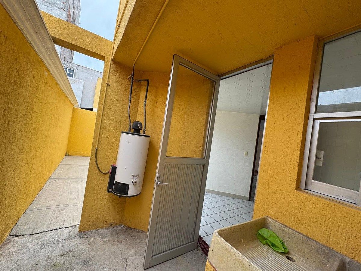 Casa em Villas del Álamo, Mineral de la Reforma, foto 6 de 13
