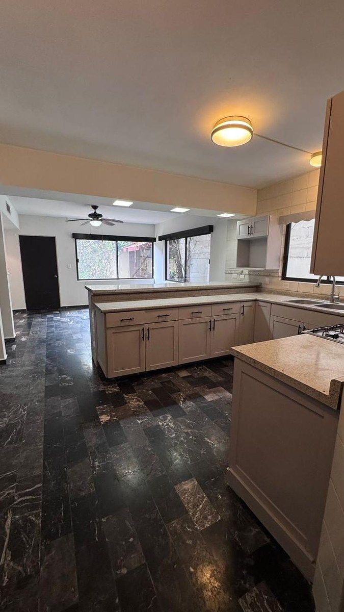 Casa em Fuentes del Valle, San Pedro Garza García, foto 3 de 22