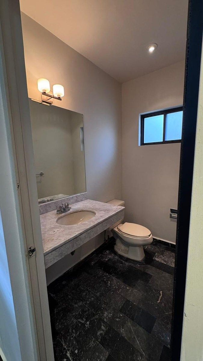 Casa em Fuentes del Valle, San Pedro Garza García, foto 2 de 22
