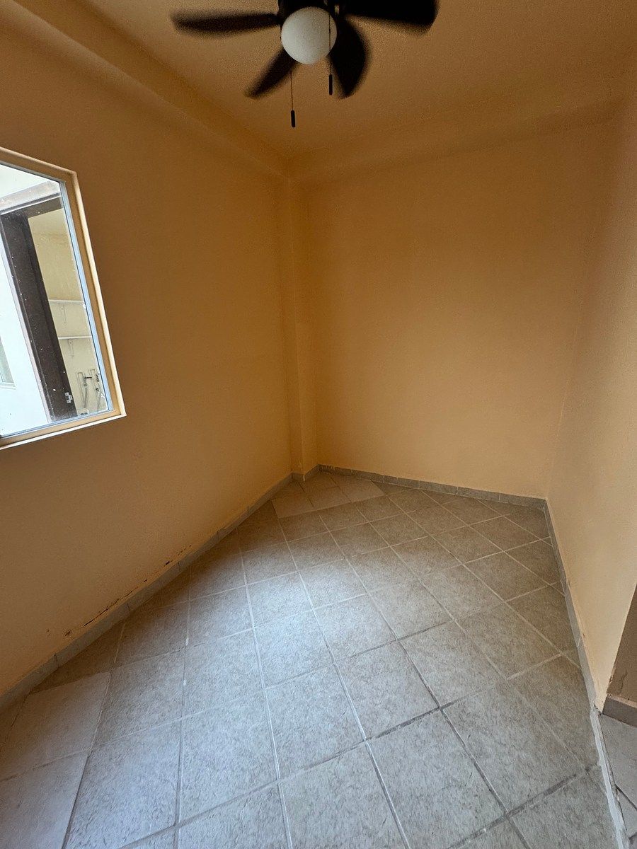Espacio del estudio en primer  planta, foto 19 de 23