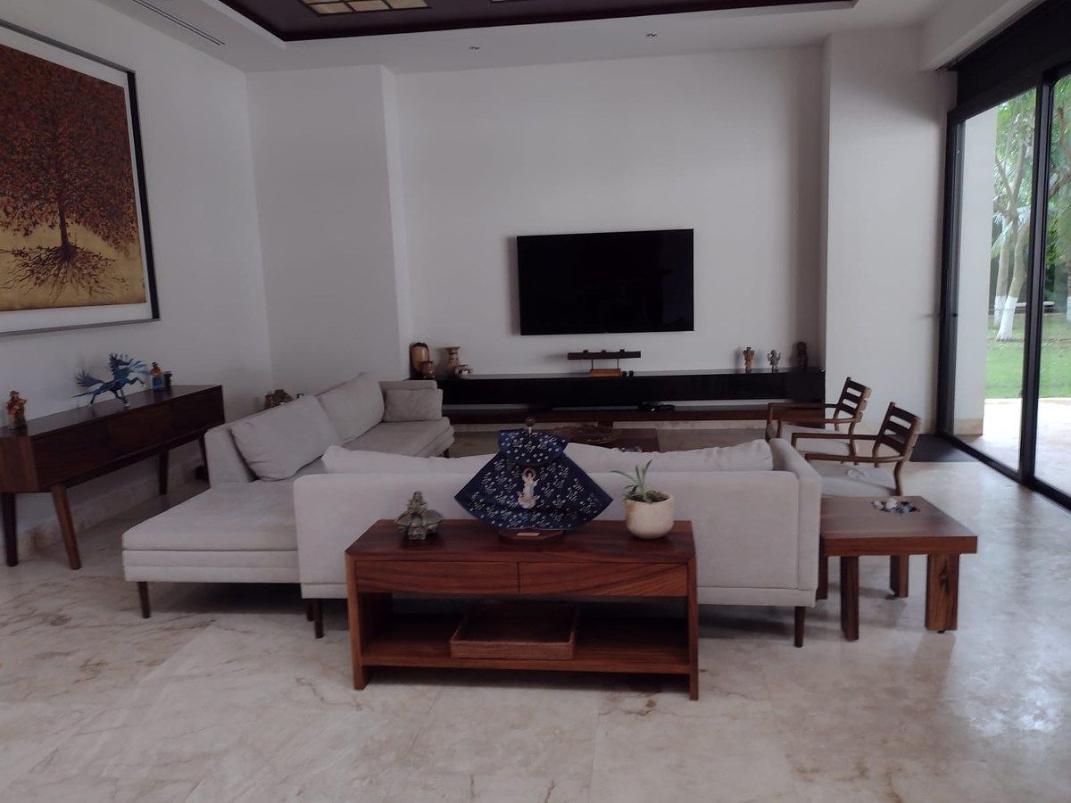 Sala, photo 7 of 17