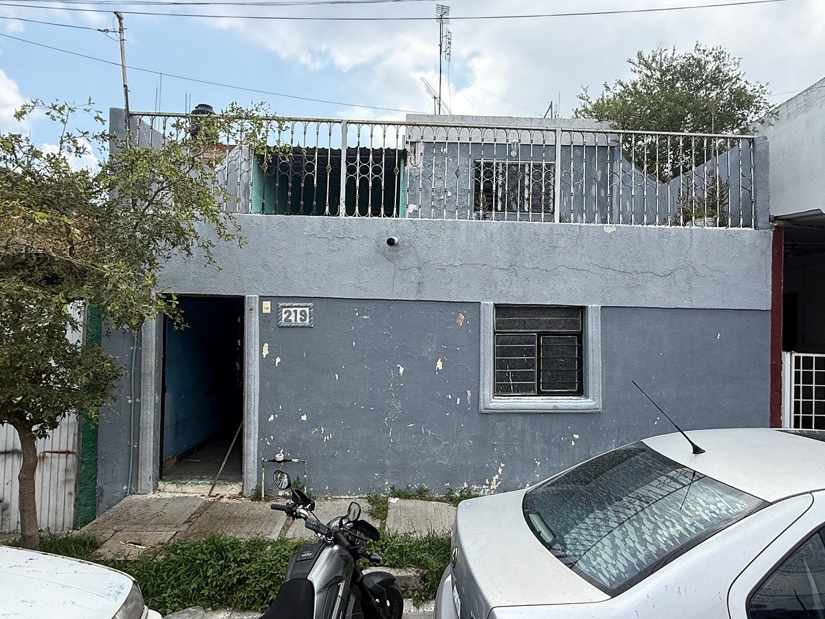 Casa à venda no Batan com 6 quartos e terraço, foto 1 de 18