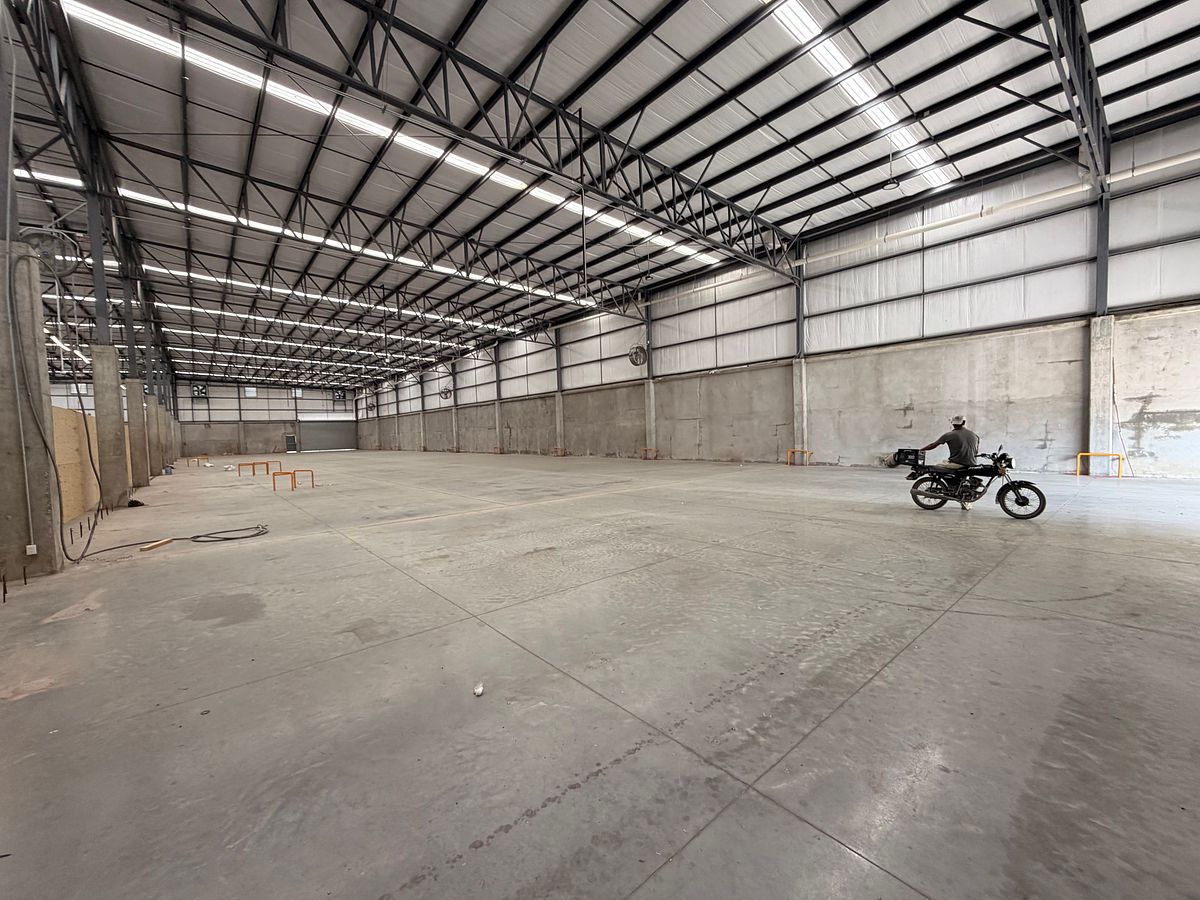 Commercial Storage Unit in Los Tamarindos, Puerto Vallarta, photo 6 of 11