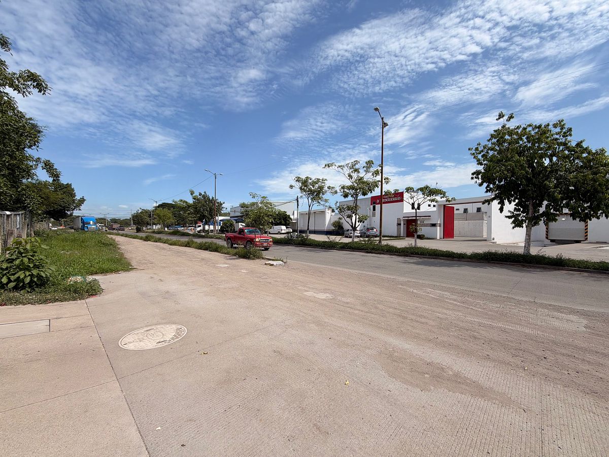 Commercial Storage Unit in Los Tamarindos, Puerto Vallarta, photo 11 of 11
