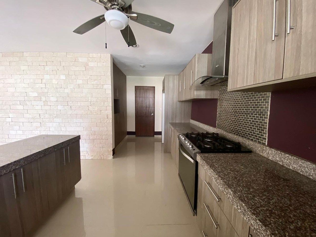 House in Cholul, Mérida, photo 3 of 17
