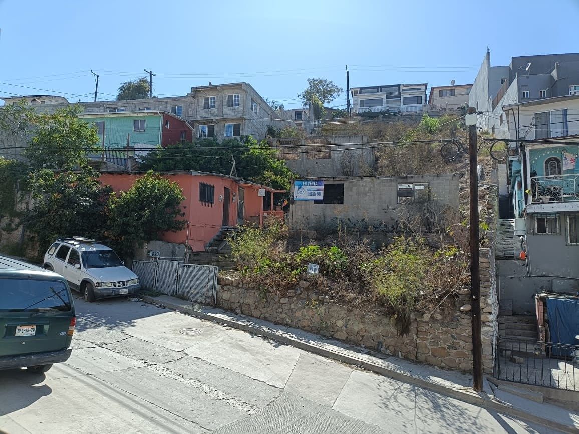 LAND 203 M2 FOR SALE, photo 1 of 4
