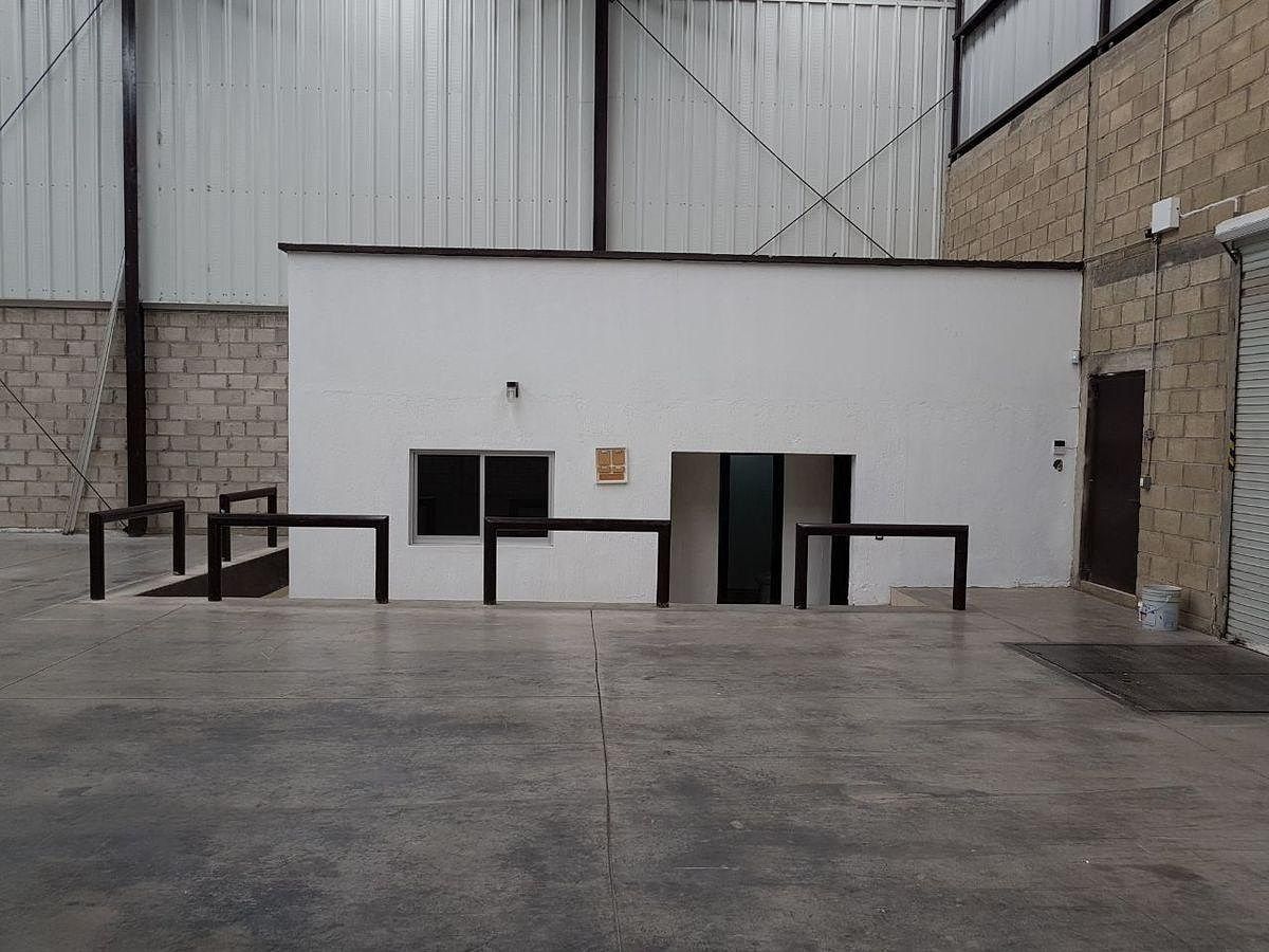 Bodega comercial en El Zapote Del Valle, Tlajomulco de Zúñiga, foto 4 de 13