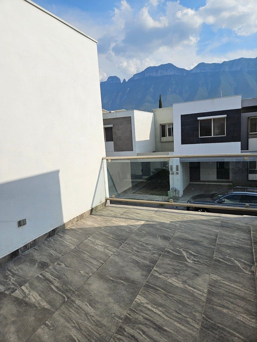 Casa en Las Lomas, García, foto 11 de 17