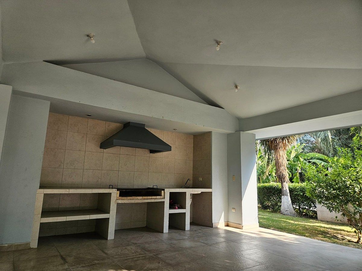 Casa en Las Lomas, García, foto 13 de 17
