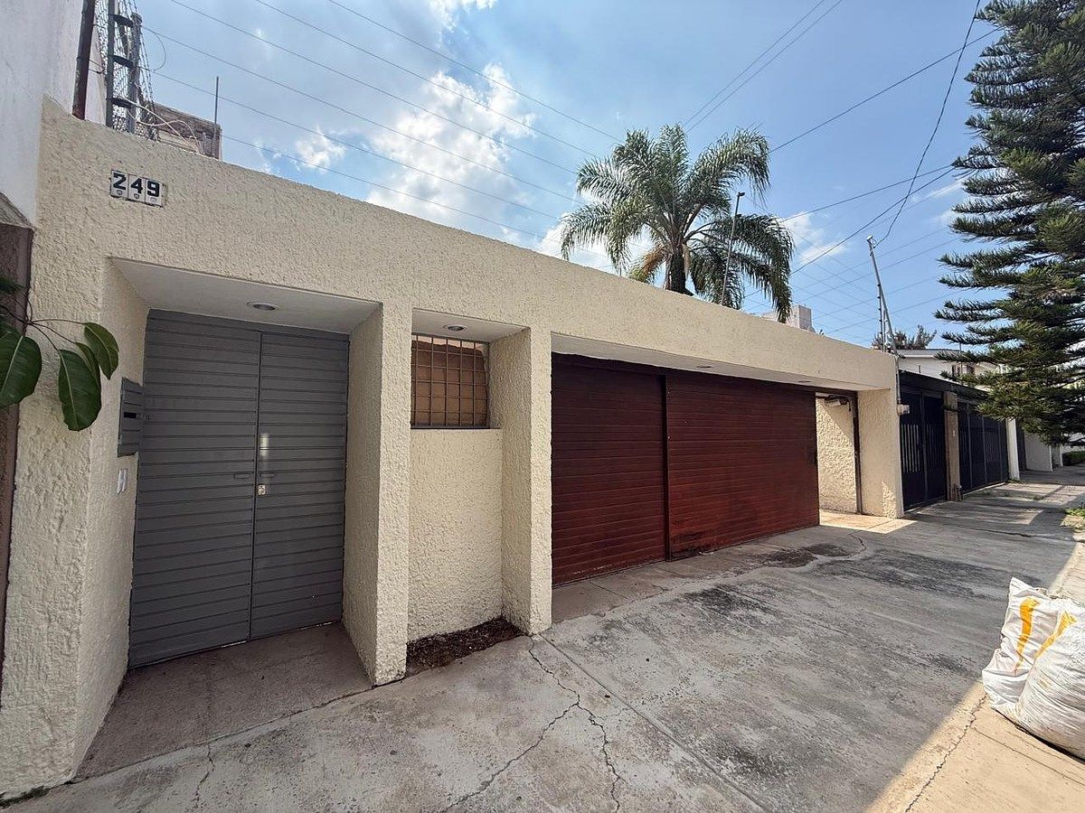 Casa en venta Col. Jardines Vallarta, Zapopan Jalisco., foto 1 de 13