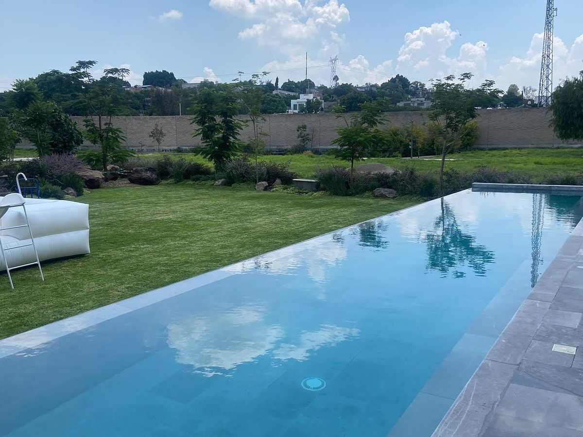 Excellent opportunity land Jurica, photo 1 of 9