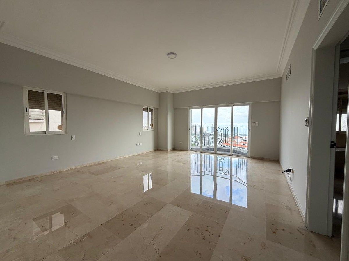 Venta / Alquiler de Apartamento de 360 m²  en La Esperilla, foto 1 de 25