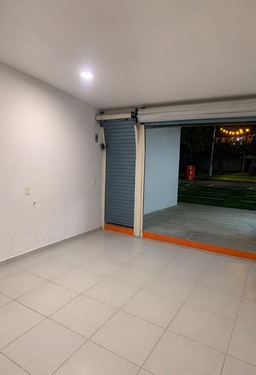Local comercial en Fraccionamiento Jardines de Guadalupe, Zapopan, foto 2 de 7