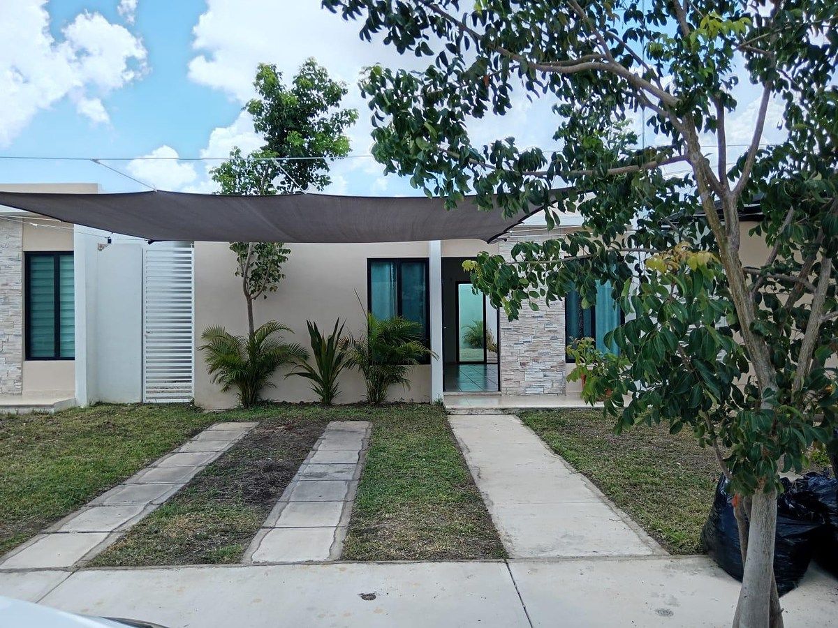 House in Gated Community in Caucel, Mérida, photo 2 of 16
