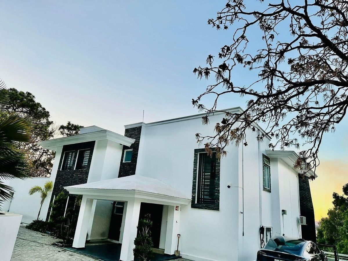 House in Gated Community in Pinar de La Venta, Zapopan, photo 2 of 29